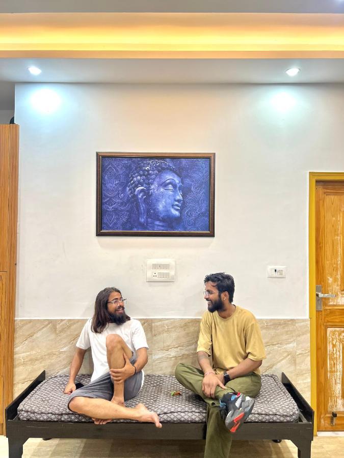 Shanti Hostel And Garden Cafe Rishīkesh Exterior foto